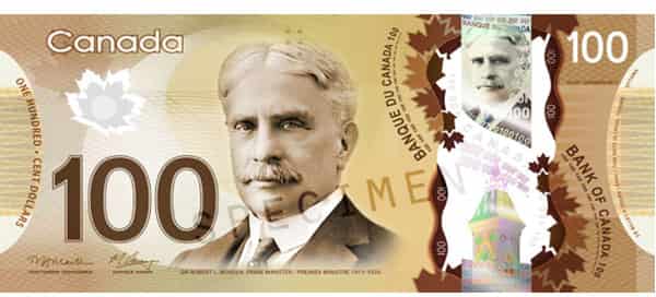 カナダ　お金